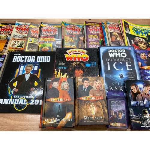 73 - DR WHO BOOKS & ANNUALS, TOP TRUMPS, & DR WHO MARVEL COMICS NO 1 TO 46 (17-10-79 TO NOV 80)