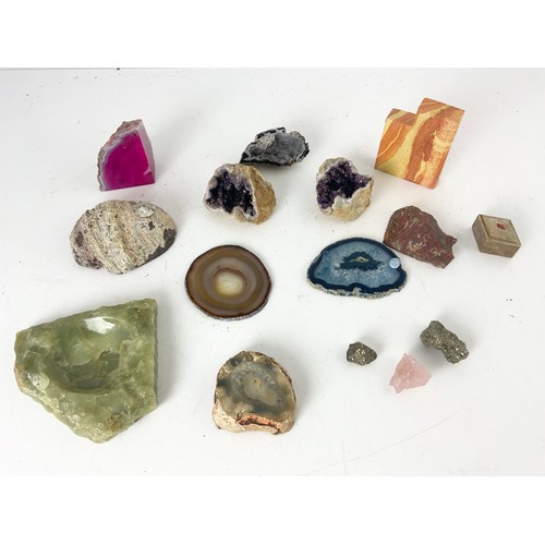 376 - MIXED SPECIMEN ROCKS & MINERALS POSSIBLY AMETHYST STONE ETC