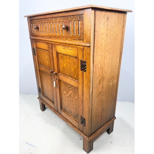 703 - OAK CABINET WITH SINGLE DRAWER WIDTH 82cm