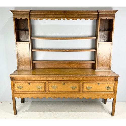 714 - IMPRESSIVE LANCASHIRE OAK DRESSER WITH PLATE RACK WIDTH 201cm, 201cm TALL