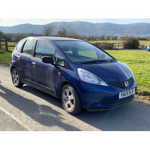 2 - HONDA JAZZ I-VTEC SE 5 DOOR PETROL HATCHBACK 1.2L VN09 BJF, MOT expired 9th November 2023, mileage a... 