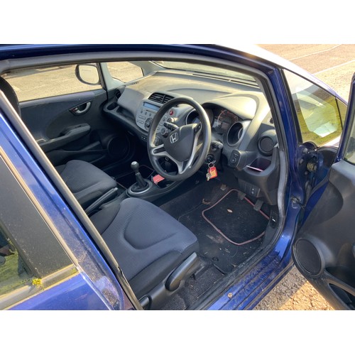 2 - HONDA JAZZ I-VTEC SE 5 DOOR PETROL HATCHBACK 1.2L VN09 BJF, MOT expired 9th November 2023, mileage a... 