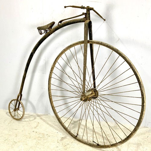 644 - SINGER PENNY FARTHING BICYCLE - (PHOTOGRAPH OF BICYCLE CIRCA 1930)