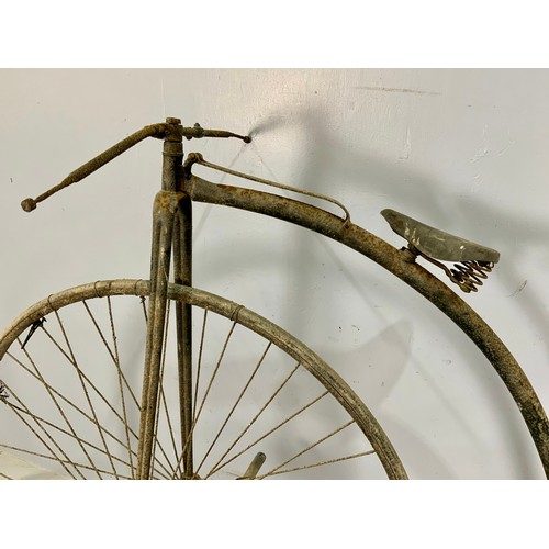 644 - SINGER PENNY FARTHING BICYCLE - (PHOTOGRAPH OF BICYCLE CIRCA 1930)