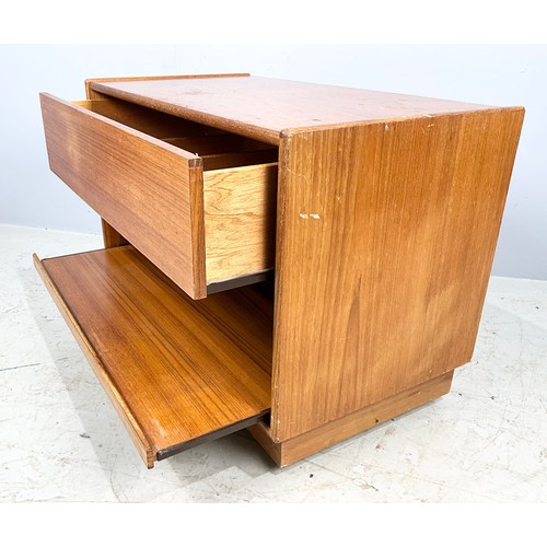 724 - LATE CENTURY TV UNIT WIDTH 85cm