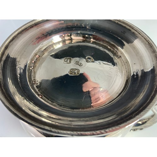 299 - GEORGIAN BALUSTER TANKARD HALLMARKED LONDON 1777 12.5cm TALL 433g