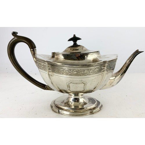 322 - HALLMARKED GEORGE NATHAN  &  RIDLEY HAYES CHESTER 1910 SILVER TEAPOT WITH ETCHED DECORATION 690g GRO... 