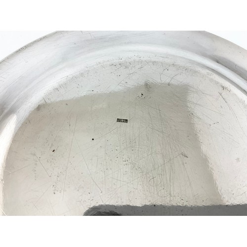 297 - EGYPTIAN WHITE METAL PLATE WITH ENGRAVED DECORATION AND MARKED 900, APPROX. 234g 22cm DIAMETER
