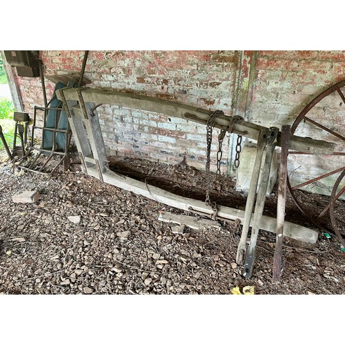 23 - QUANTITY OF SHAFTS AND HARROWS
Important - please read carefully the viewing and collection arrangem... 