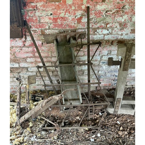 23 - QUANTITY OF SHAFTS AND HARROWS
Important - please read carefully the viewing and collection arrangem... 