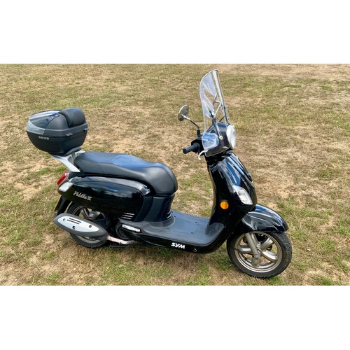 MOPED, SYM FIDDLE 111C 125 YE17 DTU, 8332 MILES. MOT TO 03-07-2026, 2 ...