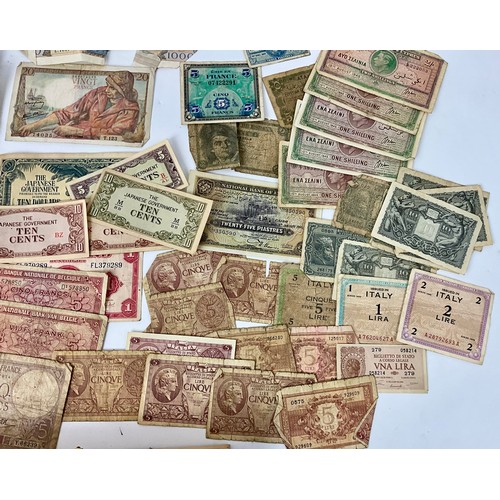 208 - COINS, MOSTLY FOREIGN,COMMEMORATIVES AND TOKENS TOGETHER QTY. BANKNOTES