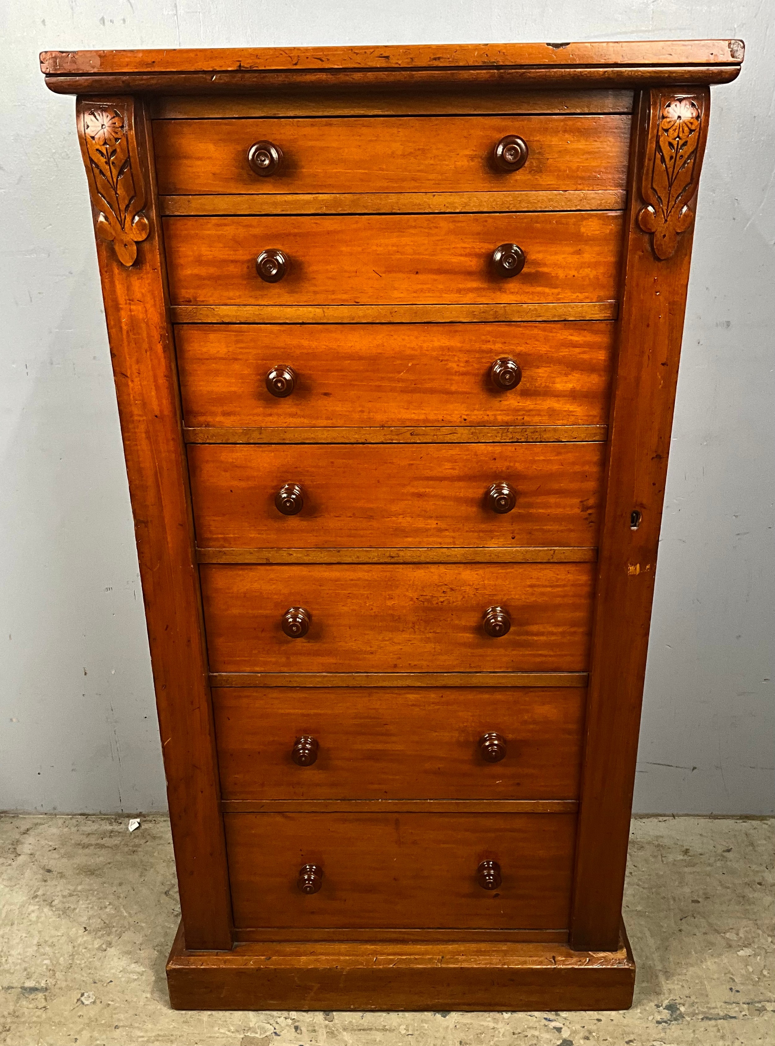 WELLINGTON STYLE CHEST WITH SEVEN GRADUATED DRAWERS WIDTH 61cm, 112.5cm ...