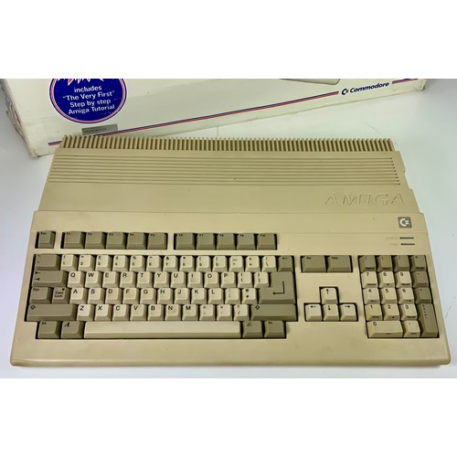 BOXED COMMODORE AMIGA 500