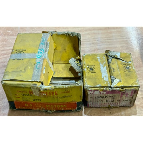 47 - BOXED PISTONS, HEPOLITE & COVMO PS INC 4 HILLMAN C7 & HILLMAN 14HP, 2 FOR HUMBER & 12587 FOR AUSTIN
