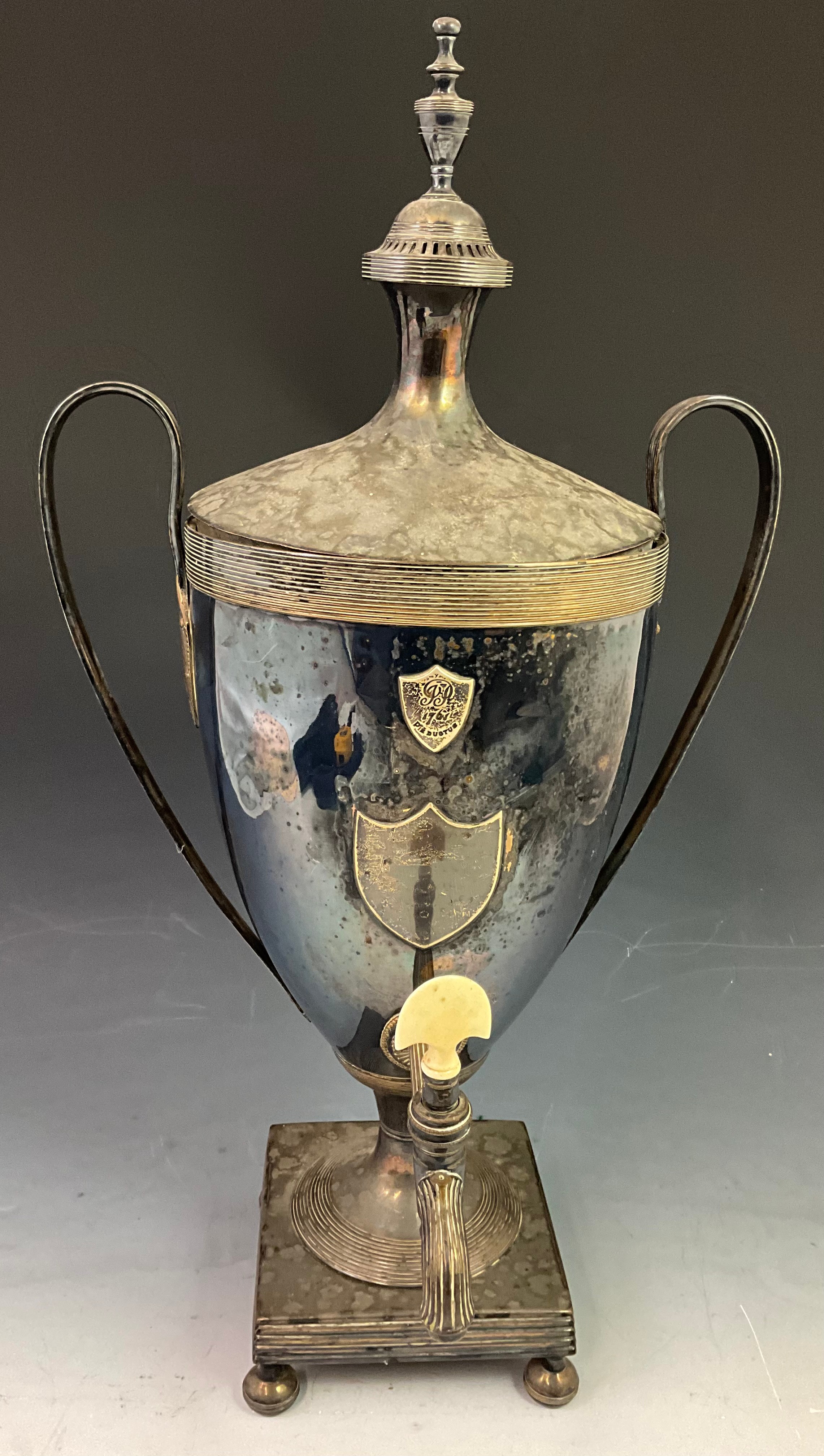GEORGE III TROPHY STYLE TEA URN ON STAND WITH CREST AND DATE 1761 60cm