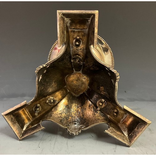 GOOD QUALITY SILVER PLATED TABLE CENTREPIECE WITH A TRIFORM BASE WITH ...