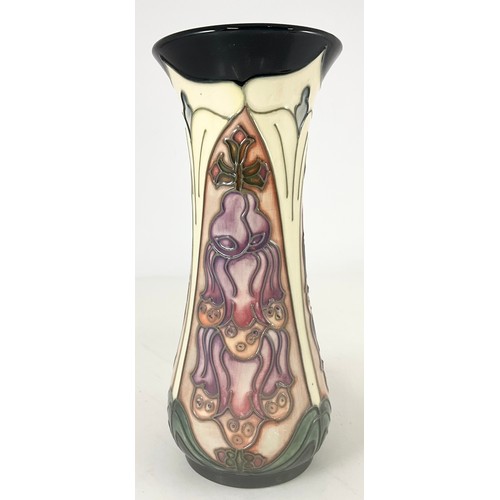 194 - MOORCROFT POTTERY RACHEL BISHOP FOXGLOVE PATTERN VASE IMPRESSED MOORCROFT BACKSTAMP 20.5cm