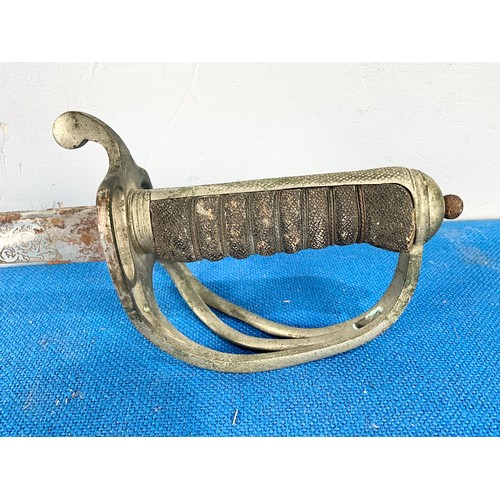 38 - ROYAL ARTILLERY OFFICER’S SWORD WITH SCABBARD AF