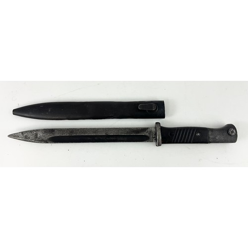 37 - GERMAN WWII K98 BAYONET AND SCABBARD WITH MATCHING 3027 NUMBERS, STAMPED 1940
