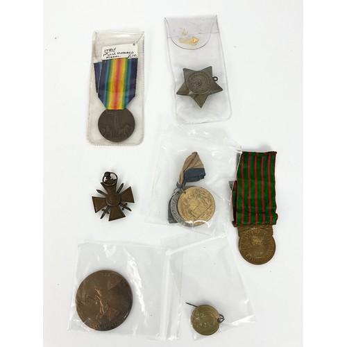 61 - COLLECTION OF MEDALS, MOSTLY FRENCH, BELGIAN AND OTHERS