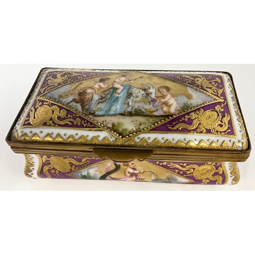 23 - LOVELY QUALITY 19TH CENTURY RECTANGULAR SEVRES PORCELAIN BOX WITH HINGED COVER WIDTH 10cm