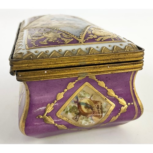 23 - LOVELY QUALITY 19TH CENTURY RECTANGULAR SEVRES PORCELAIN BOX WITH HINGED COVER WIDTH 10cm