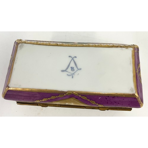 23 - LOVELY QUALITY 19TH CENTURY RECTANGULAR SEVRES PORCELAIN BOX WITH HINGED COVER WIDTH 10cm