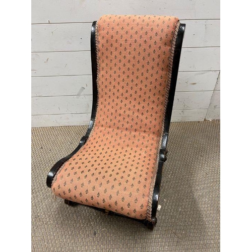 256 - A mahogany frame slipper chair