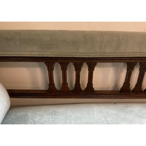 82 - An oak framed light blue upholstered chaise longue (H75cm W160cm D60cm)
