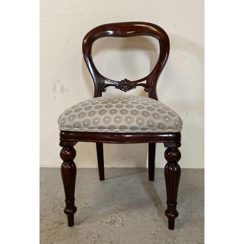 96 - A set of six mahogany balloon back chairs on turned legs