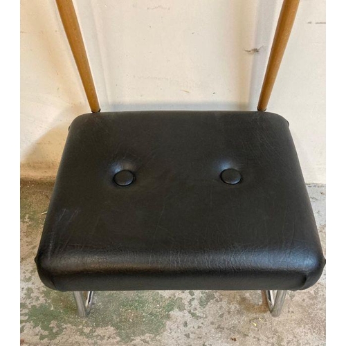 120 - A Mid Century gentleman valet with black leather cushion