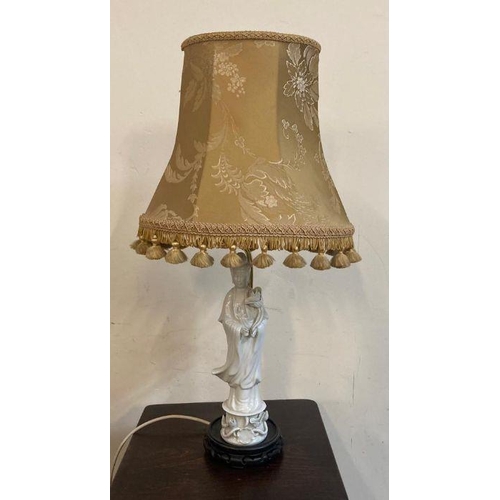 244 - A Chinese style ceramic figurine table lamp