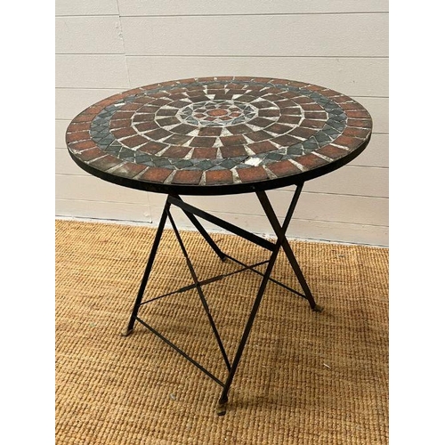 300 - A circular tiled top bistro table AF (H70cm Dia70cm)