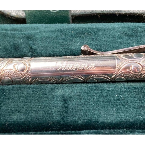 441 - A Yard O Led silver pencil, with engraved decoration and Nanna on the cartouche in wooden presentati... 