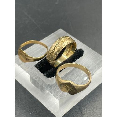 471 - Three 9ct gold rings (Approximate Total weight 6.3g)