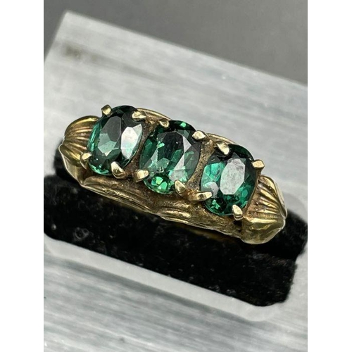 499 - An antique emerald emerald ring (Approximate Total weight 3.7g) Size N