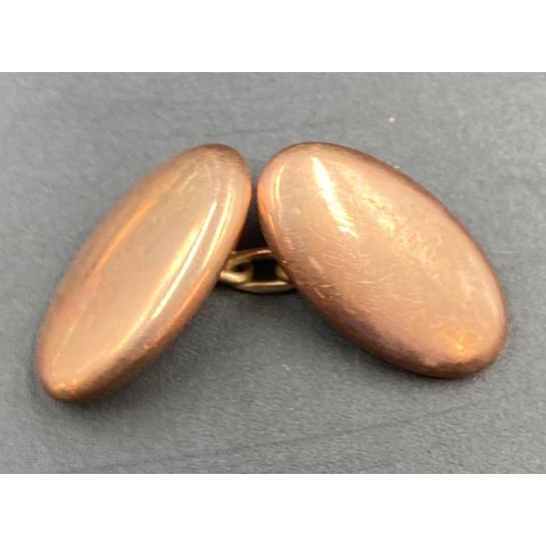 506 - A pair of 9ct gold (375) Gents cuff links (Approximate Total Weight 4g)