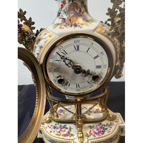 625 - A Williamson Franklin Mint Queen Marie Antoinette flowers porcelain eight day clock