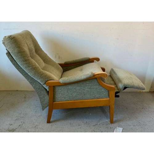 80 - A Cinque of London two seater sofa and two reclining arm chairs