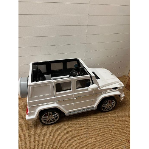 912 - Two AMG Mercedes G Wagon kids rode on cars AF(No charges, untested)