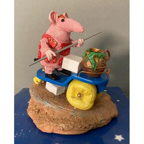 109 - Two Robert Harrop Clangers Figurines: Tiny Clanger & The trolley and Baby Dragon