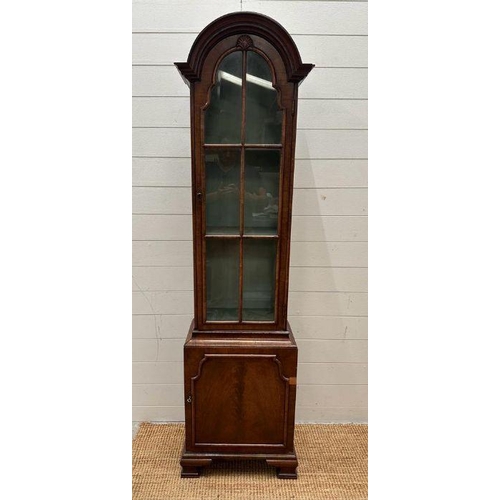 5 - A mahogany dome topped display cabinet with two shelves and cupboard under (H 180cm x D 26cm x W 46c... 