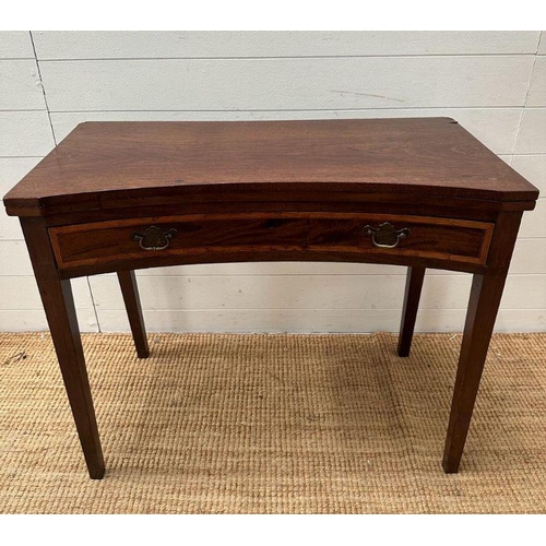 58 - A mahogany gate leg tea table with single inlaid drawer and brass drop handles (H74cm W89cm D45cm)