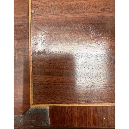 60 - An Edwardian mahogany two over three chest of drawers with string inlay and inlay to top on block fe... 