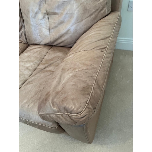 179 - A two seater leather sofa (H78cm W154cm D94cm)