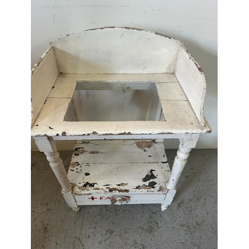 256 - A white painted wash stand with single drawer and shelf under AF (H82cm D41cm W61cm)