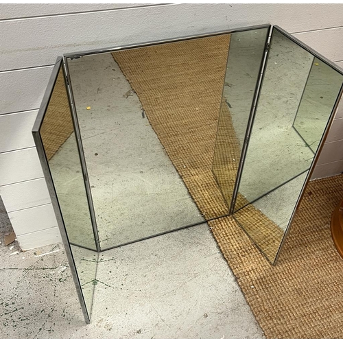 298 - A large tri free standing mirror 112cm x 81cm