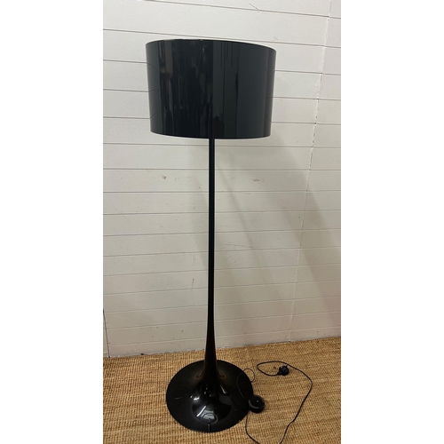 308 - Fios floor standing lamp with tulip base