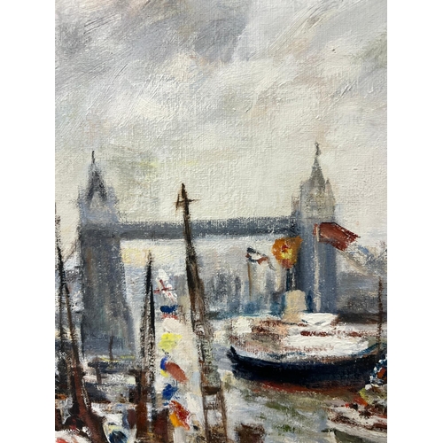 367 - An oil on canvas of the River Thames featuring Tower Bridge (80cm x 60cm)